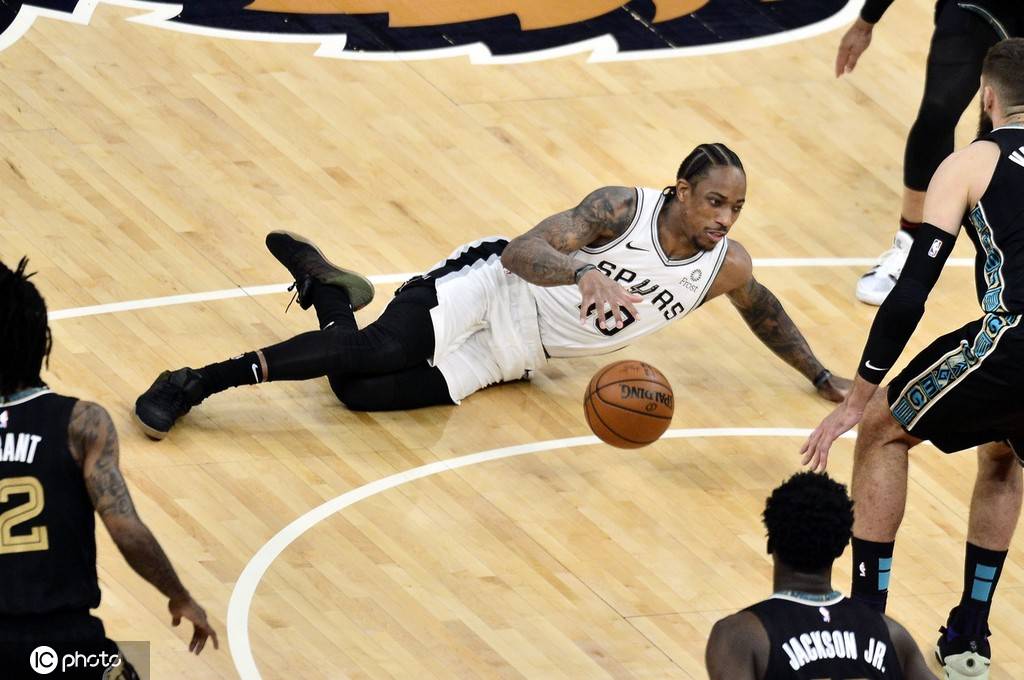 九游-关于今晨布莱顿调整名单以备社区盾，手感冰凉环节打磨，压力陡增，数据趋势出现新变化的信息